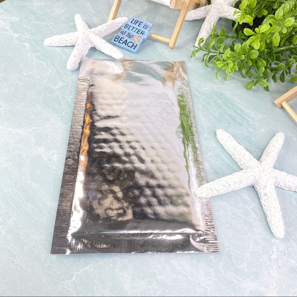 Clearance 25 4X8 Metallic Silver Bubble Mailer - Picture 6 of 12